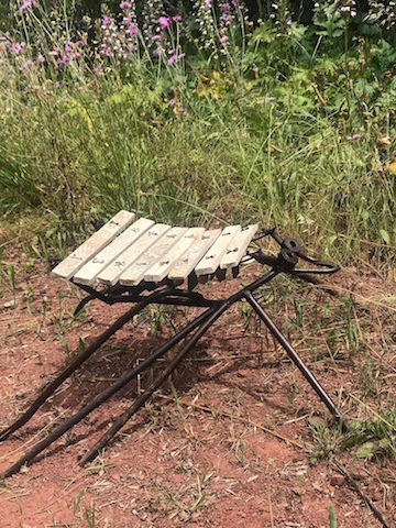 insecte géant instrument de musique mélodique pour jardin